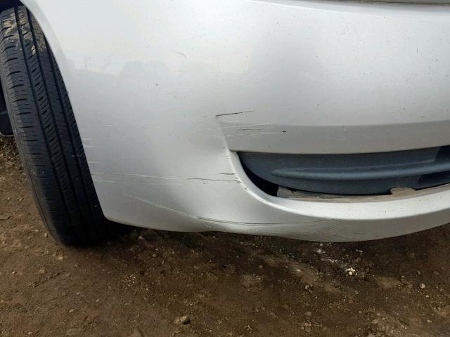 1G8AF52F74Z203979 - 2004 SATURN ION LEVEL SILVER photo 9