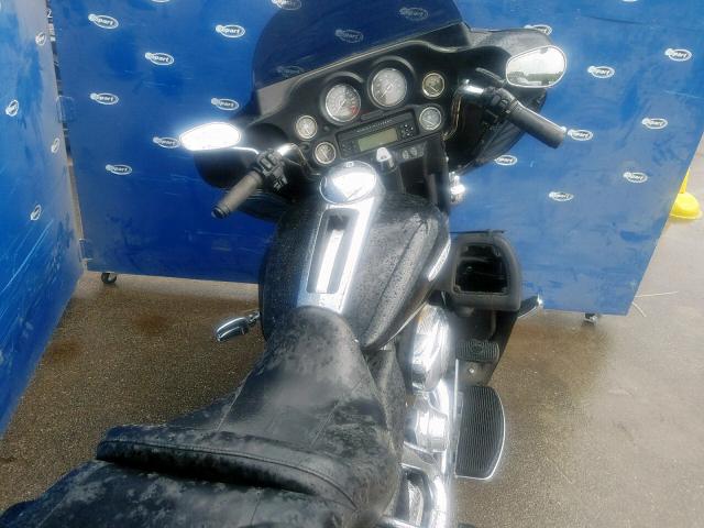 1HD1KEM18DB634941 - 2013 HARLEY-DAVIDSON FLHTK ELEC BLACK photo 5