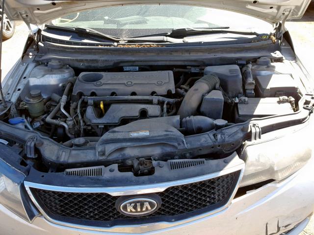 KNAFU4A2XA5880759 - 2010 KIA FORTE EX SILVER photo 7