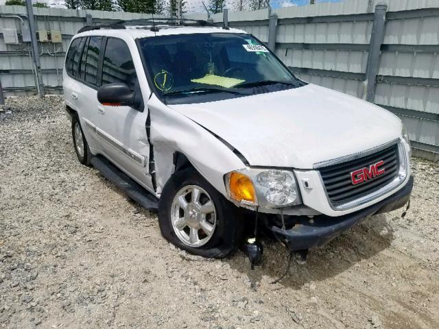 1GKDT13S852381690 - 2005 GMC ENVOY WHITE photo 1