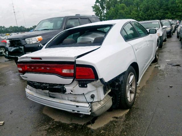 2C3CDXBG7EH150294 - 2014 DODGE CHARGER SE WHITE photo 4