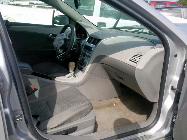 1G1ZC5E09CF263912 - 2012 CHEVROLET MALIBU 1LT 银色 照片 5
