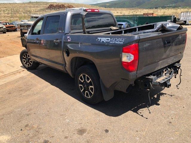 5TFDY5F14GX500607 - 2016 TOYOTA TUNDRA CRE GRAY photo 3