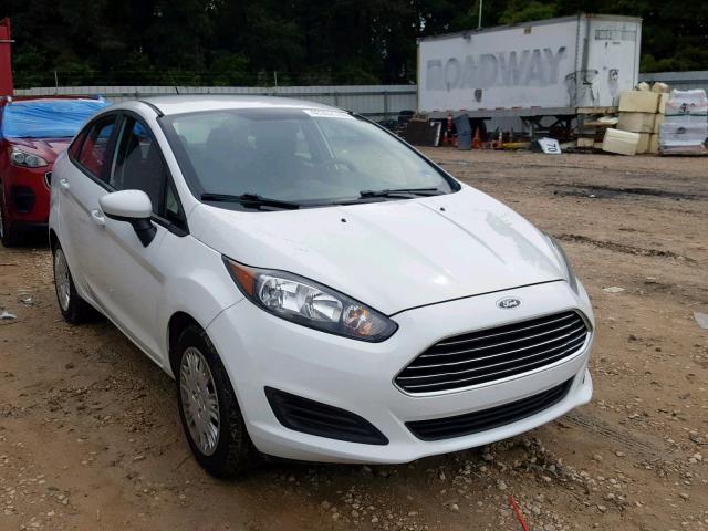 3FADP4AJ2FM175440 - 2015 FORD FIESTA S WHITE photo 1