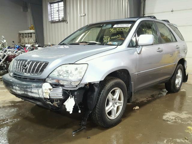 JTJHF10U530303240 - 2003 LEXUS RX 300 SILVER photo 2