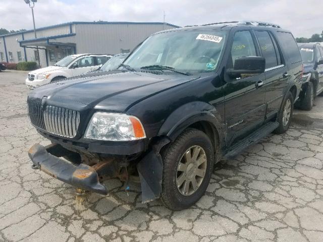 5LMFU28R24LJ33000 - 2004 LINCOLN NAVIGATOR BLACK photo 2