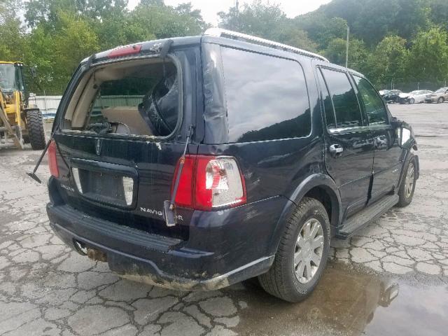5LMFU28R24LJ33000 - 2004 LINCOLN NAVIGATOR BLACK photo 4