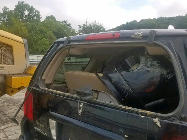 5LMFU28R24LJ33000 - 2004 LINCOLN NAVIGATOR BLACK photo 9