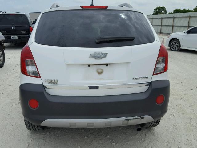 3GNFL2EK8DS517513 - 2013 CHEVROLET CAPTIVA LS WHITE photo 9