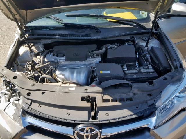 4T4BF1FK7GR579708 - 2016 TOYOTA CAMRY LE GOLD photo 7