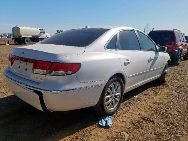 KMHFC46F87A217638 - 2007 HYUNDAI AZERA SE WHITE photo 4