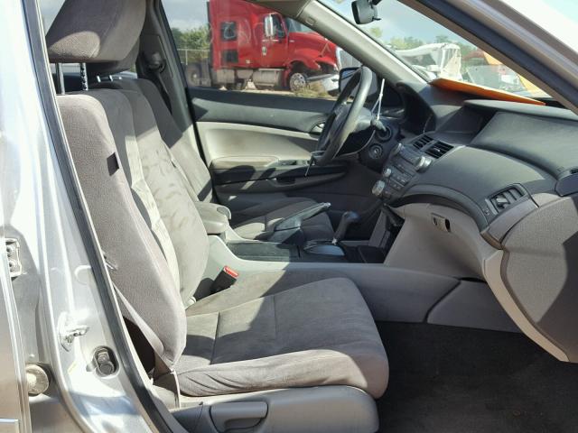 1HGCP26469A146765 - 2009 HONDA ACCORD LXP SILVER photo 5