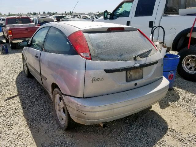 3FAFP31Z33R194165 - 2003 FORD FOCUS ZX3 GRAY photo 3