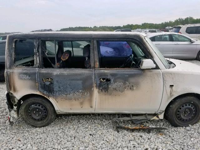 JTLKT324364107440 - 2006 TOYOTA SCION XB 白色 照片 9