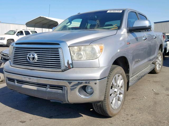 5TFHY5F10AX101475 - 2010 TOYOTA TUNDRA CRE SILVER photo 2