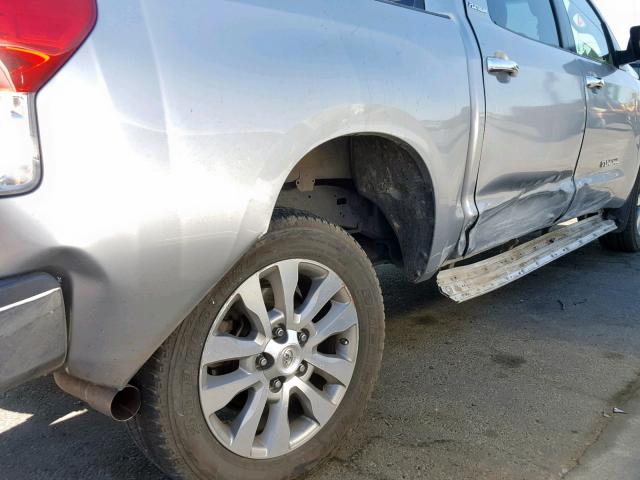 5TFHY5F10AX101475 - 2010 TOYOTA TUNDRA CRE SILVER photo 9