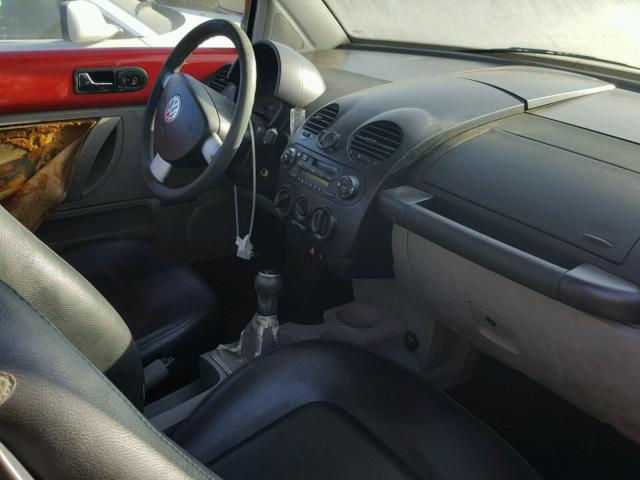 3VWCC21C5YM455991 - 2000 VOLKSWAGEN NEW BEETLE 红色 照片 5