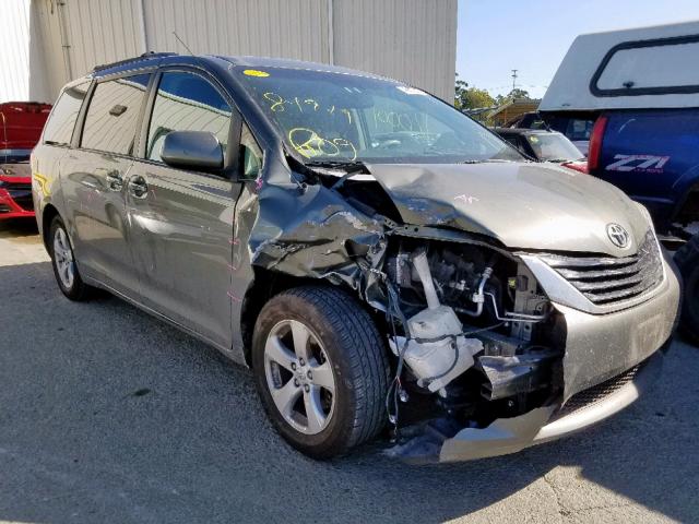 5TDKK3DC3CS279342 - 2012 TOYOTA SIENNA LE SILVER photo 1