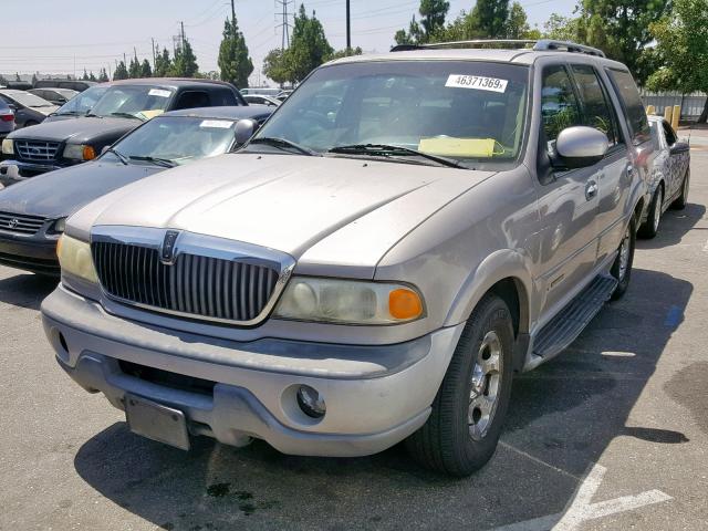 5LMEU27R61LJ27385 - 2001 LINCOLN NAVIGATOR BEIGE photo 2