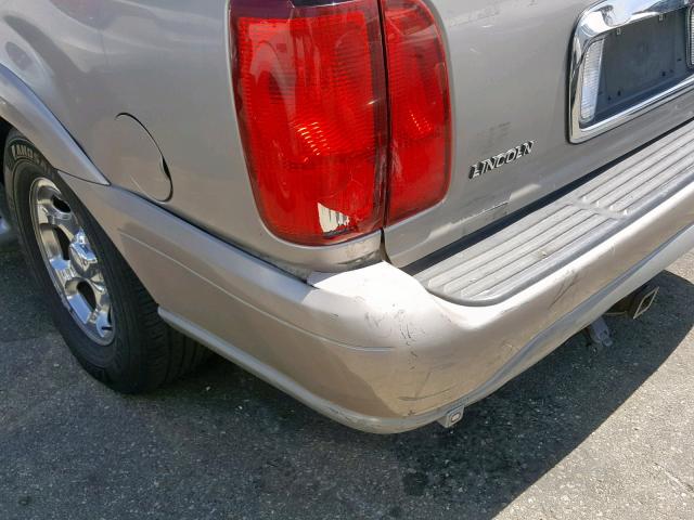 5LMEU27R61LJ27385 - 2001 LINCOLN NAVIGATOR BEIGE photo 9