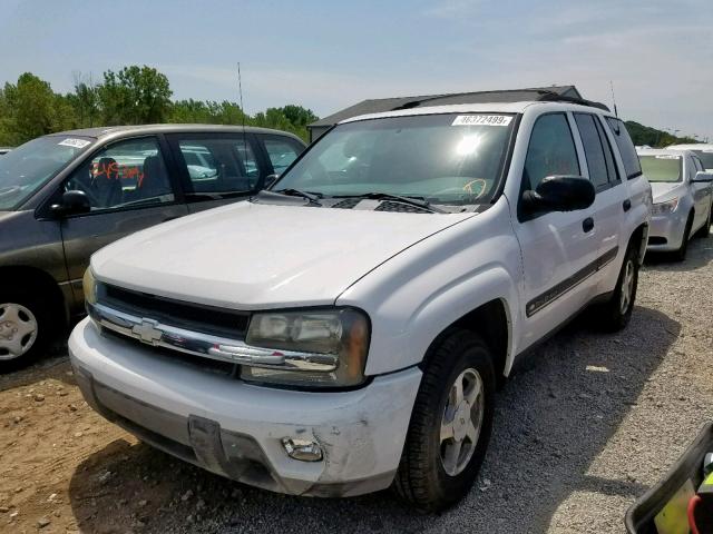 1GNDT13S822167345 - 2002 CHEVROLET TRAILBLAZE WHITE photo 2