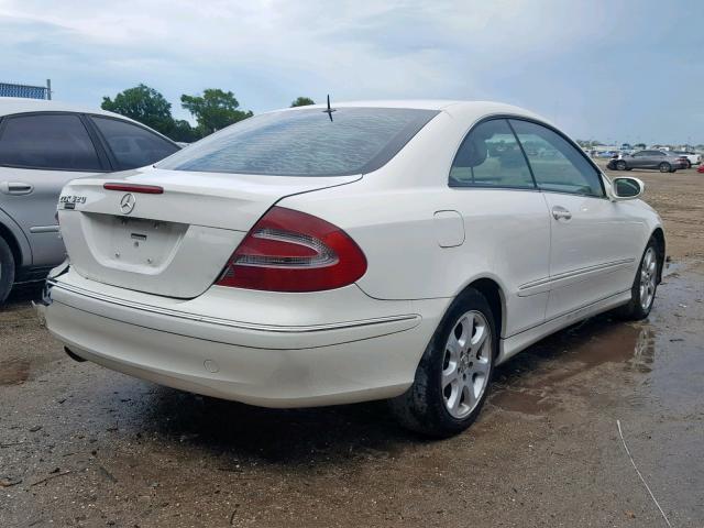 WDBTJ65J43F024879 - 2003 MERCEDES-BENZ CLK 320C WHITE photo 4