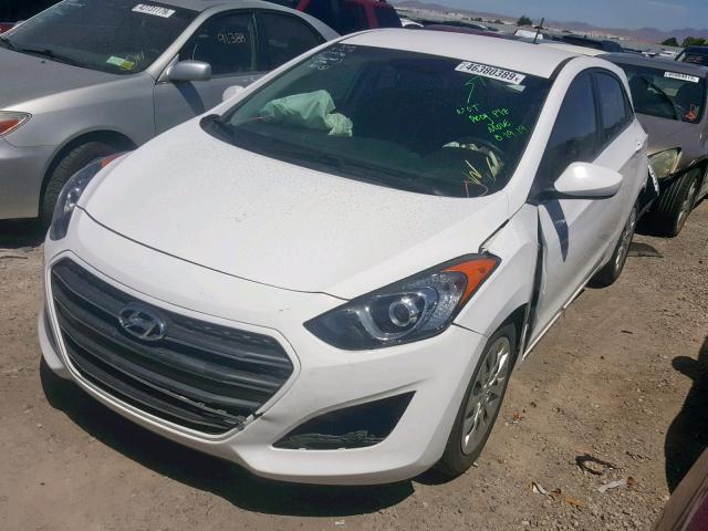 KMHD35LHXGU323235 - 2016 HYUNDAI ELANTRA GT WHITE photo 2