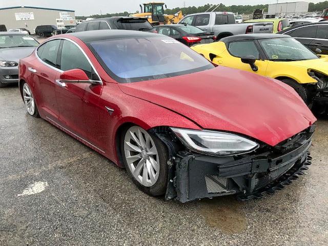 5YJSA1E17HF213151 - 2017 TESLA MODEL S RED photo 1