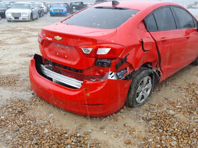 1G1BC5SM2H7222757 - 2017 CHEVROLET CRUZE LS RED photo 9