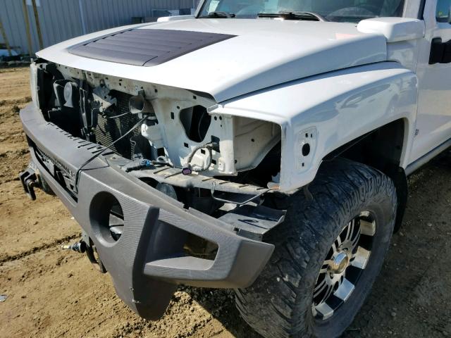 5GTDN13E778146609 - 2007 HUMMER H3 WHITE photo 10