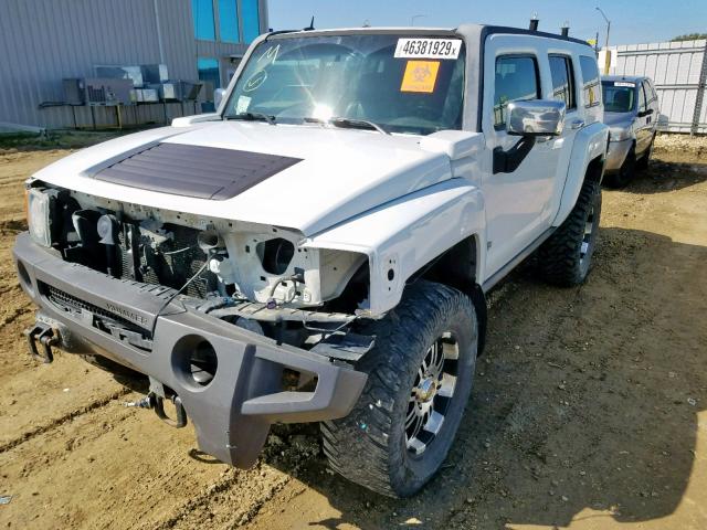 5GTDN13E778146609 - 2007 HUMMER H3 WHITE photo 2