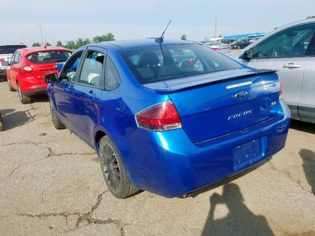 1FAHP3GN2AW106164 - 2010 FORD FOCUS SES BLUE photo 3