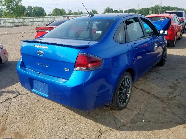 1FAHP3GN2AW106164 - 2010 FORD FOCUS SES BLUE photo 4