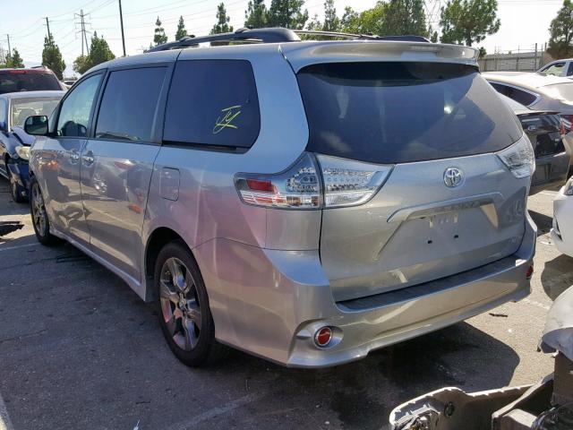 5TDXK3DC4GS721590 - 2016 TOYOTA SIENNA SE SILVER photo 3