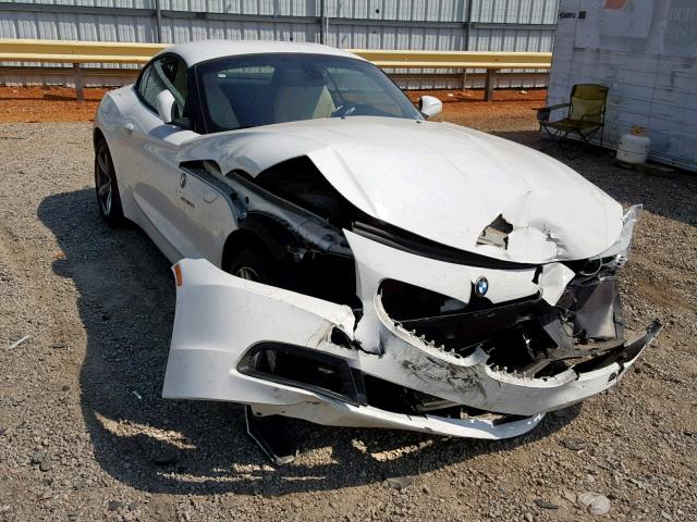WBALM5C5XBE378898 - 2011 BMW Z4 SDRIVE3 WHITE photo 1