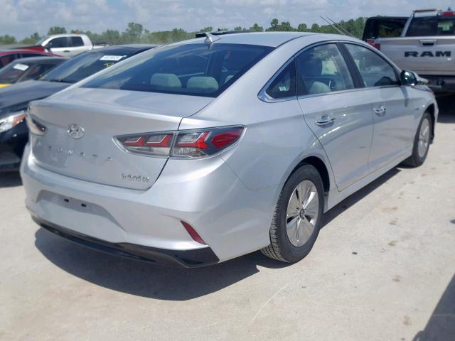 KMHE24L34KA091649 - 2019 HYUNDAI SONATA HYB SILVER photo 4