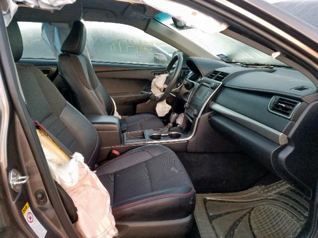 4T1BF1FK8HU762076 - 2017 TOYOTA CAMRY LE SILVER photo 5