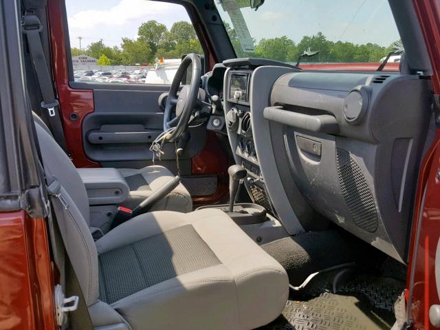 1J4FA24139L788896 - 2009 JEEP WRANGLER X MAROON photo 5