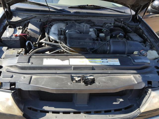 5LMPU28A8YLJ13936 - 2000 LINCOLN NAVIGATOR 黑色 照片 7