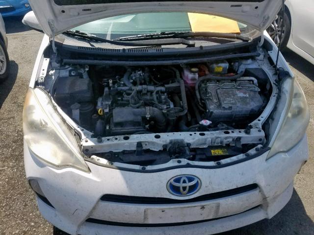 JTDKDTB3XC1004478 - 2012 TOYOTA PRIUS C WHITE photo 7