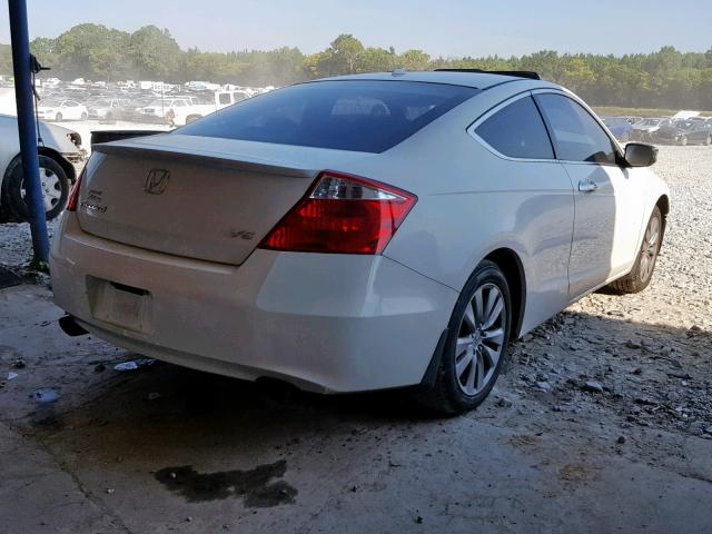 1HGCS22898A017568 - 2008 HONDA ACCORD EXL WHITE photo 4