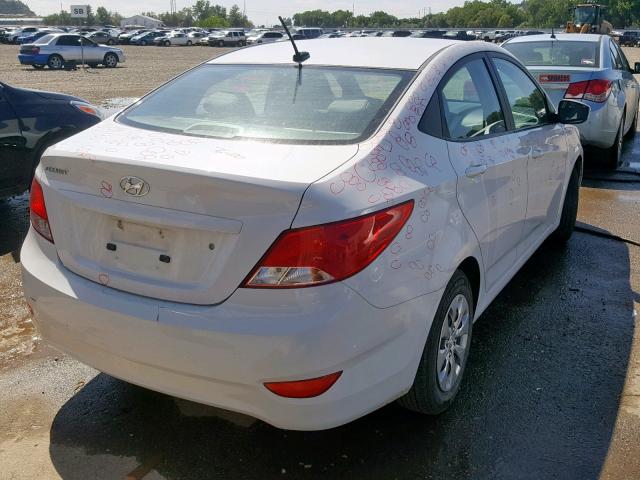 KMHCT4AE5HU369135 - 2017 HYUNDAI ACCENT SE WHITE photo 4