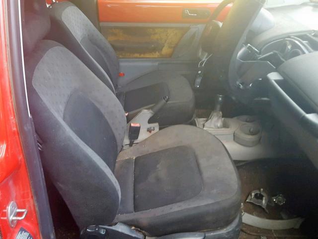 3VWBK21C62M408376 - 2002 VOLKSWAGEN NEW BEETLE შავი ფოტო 5