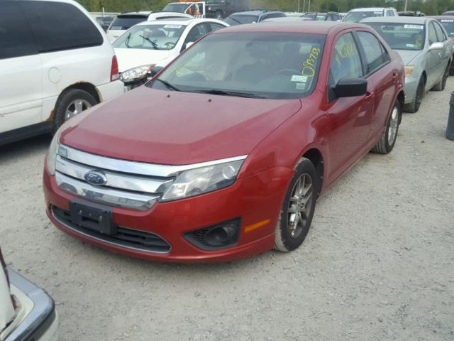 3FAHP0GA2AR167917 - 2010 FORD FUSION S RED photo 2