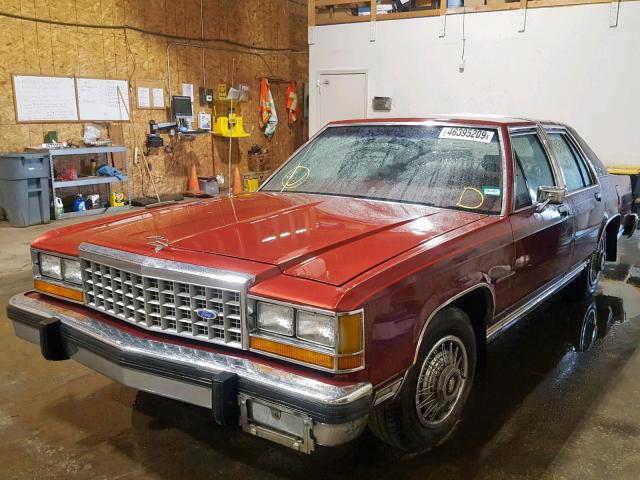2FABP43F2FX147173 - 1985 FORD LTD CROWN RED photo 2