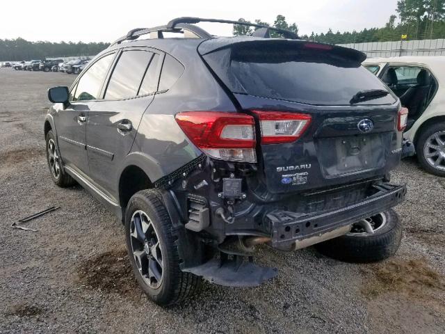 JF2GTADC9JH299704 - 2018 SUBARU CROSSTREK GRAY photo 3