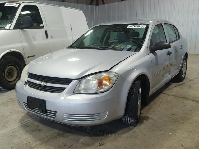 1G1AK52F657562618 - 2005 CHEVROLET COBALT SILVER photo 2