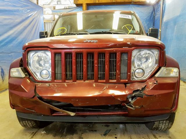 1J8GP28K58W170609 - 2008 JEEP LIBERTY SP BURGUNDY photo 9