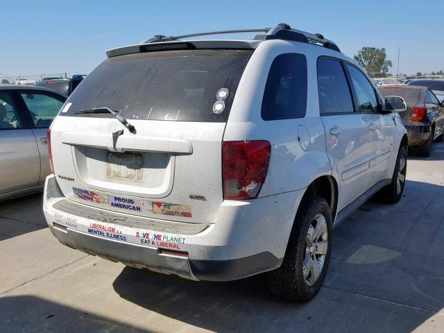 2CKDL73F566024160 - 2006 PONTIAC TORRENT WHITE photo 4