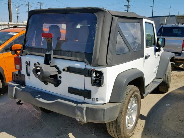 1C4GJWAG8HL551054 - 2017 JEEP WRANGLER S WHITE photo 4